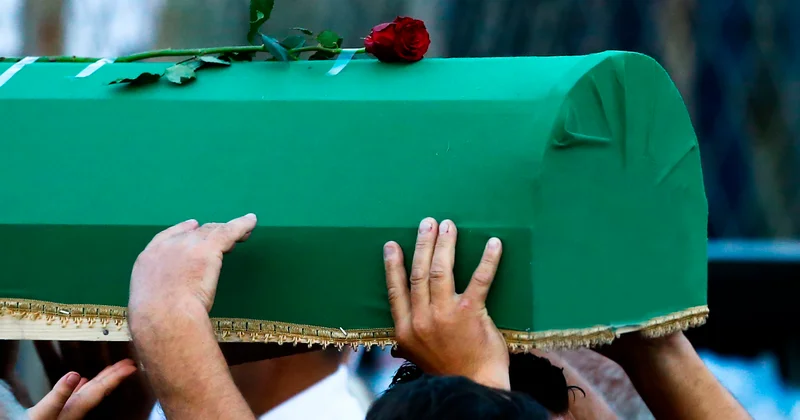 Bakıda tələbə faciəvi şəkildə dünyasını dəyişdi FOTO