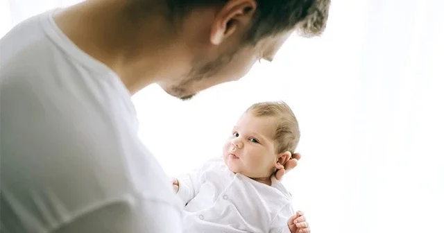 В Азербайджане отцам предоставят оплачиваемый отпуск при рождении ребенка