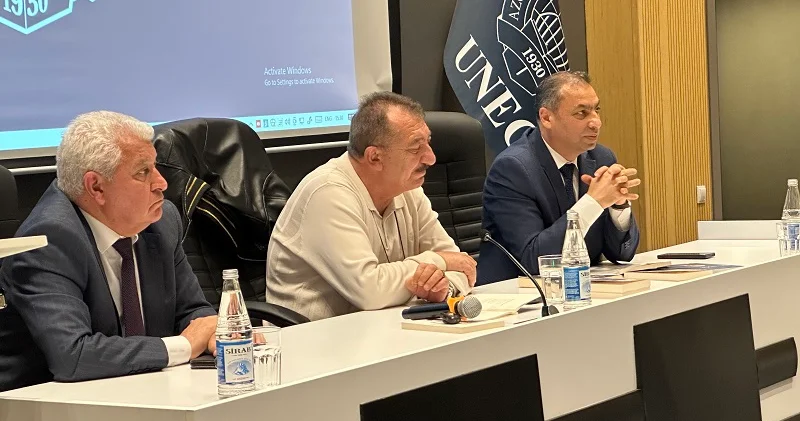 UNEC akademiki və şairi bir araya gətirdi