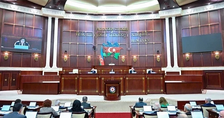 В Милли Меджлисе выступили за углубление военного партнерства с Пакистаном и Узбекистаном