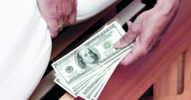 “Sandıqlarda mürgüləyən” milyardlar...