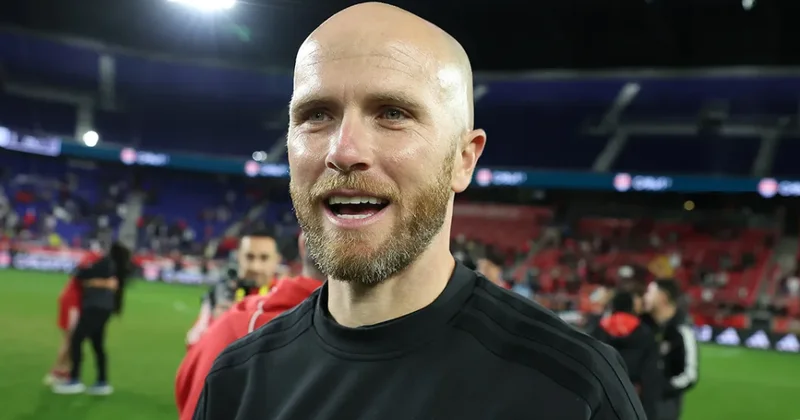 Millinin sabiq futbolçusu baş məşqçiliyə başladı