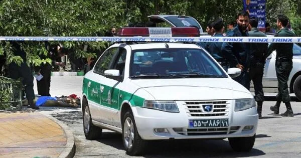 İranda polis məntəqəsinə hücum: 4 nəfər öldürüldü