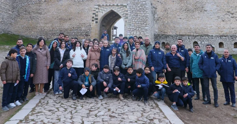 AGF Laçın və Şuşada məktəblilərlə görüşdü