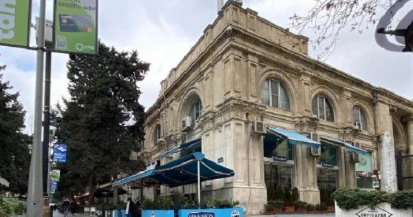 Tağıyevin pasajı: “təmir” adıyla məhv edilən abidə Foto