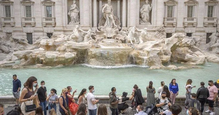 Romadakı məşhur fəvvarəyə giriş ödənişli olacaq