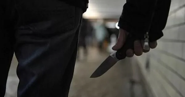 Sumqayıtda azyaşlıların razborkası : 16 yaşlı yeniyetmə bıçaqlandı