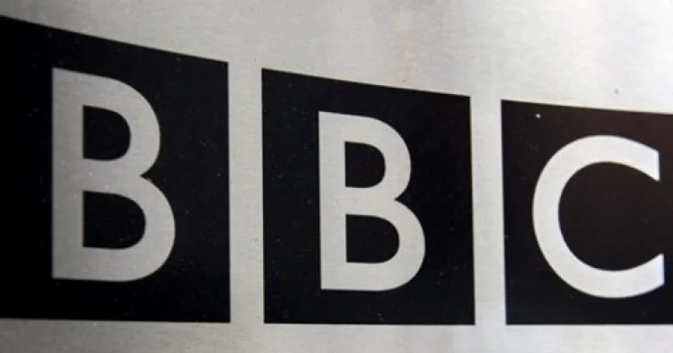 Tramp BBC ni məhkəməyə verib