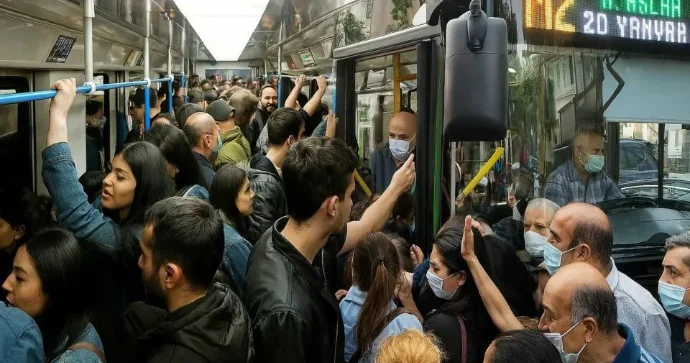 Növbə mədəniyyəti yox, “kim bacardı, keçdi” prinsipi normal hal alıb EKSPERT