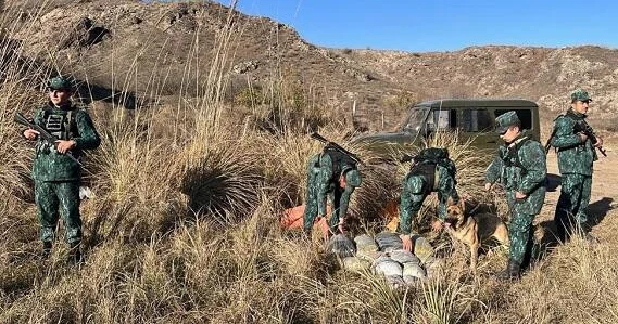 İranla sərhəddə əməliyyat: Xidməti ərazi tam qapadıldı Foto