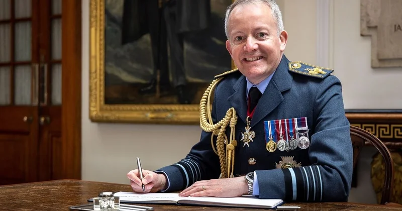 Великобритания готовится к войне