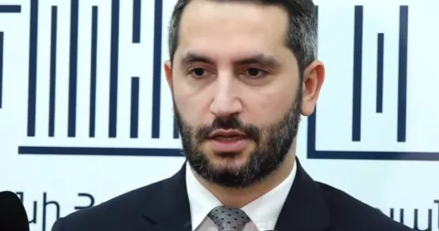 Rubinyan Xamneinin müşavirinə cavab verdi: “Tram yolu Zəngəzur dəhlizi deyil!”