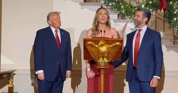 Trampın oğlu nişanlandı: Ağ Evdə sevgi etirafı VİDEO