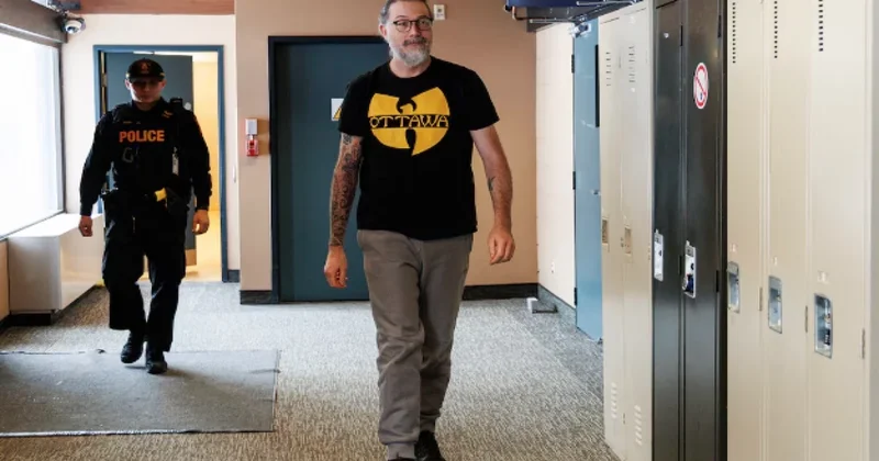 Канадского офицера обвинили в передаче секретной информации Украине