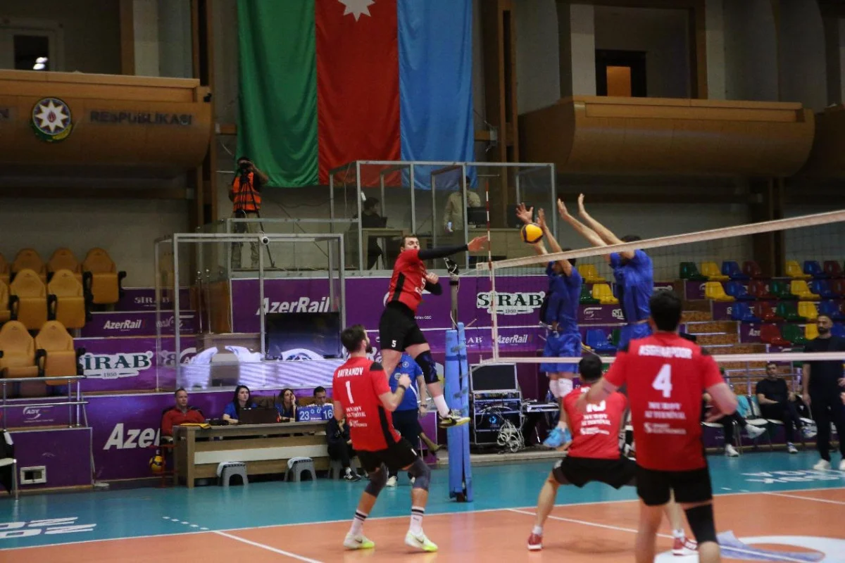 Kişi voleybolçuların çempionatına start verilib