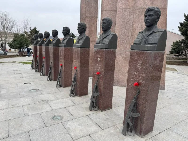 Abidələr parkında abadlıq işləri görüldü FOTOLAR