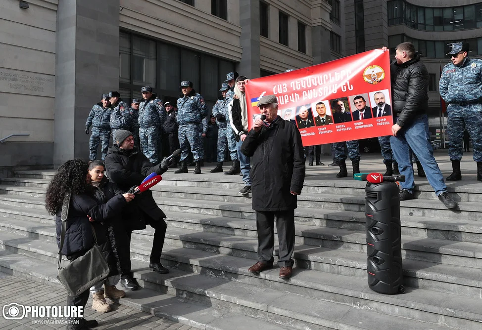 Представьте, что немцы потребовали бы освободить Геринга, Риббентропа, Кальтенбруннера… Зеркало.az