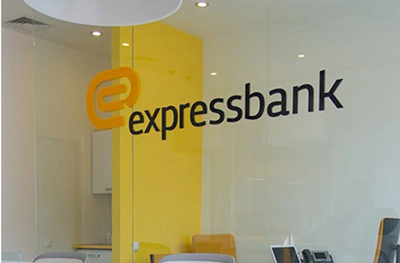 Biznesmenlər “ExpressBank”a üz çevirib