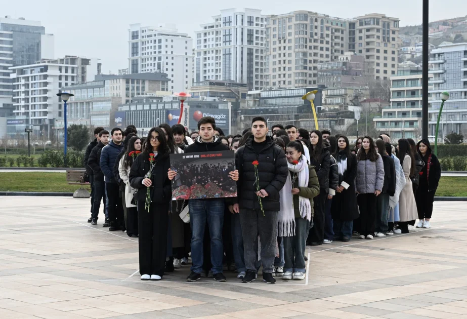 Tələbə gənclərin iştirakı ilə “#20JANUARY” fləşmobu keçirilib AZƏRTAC