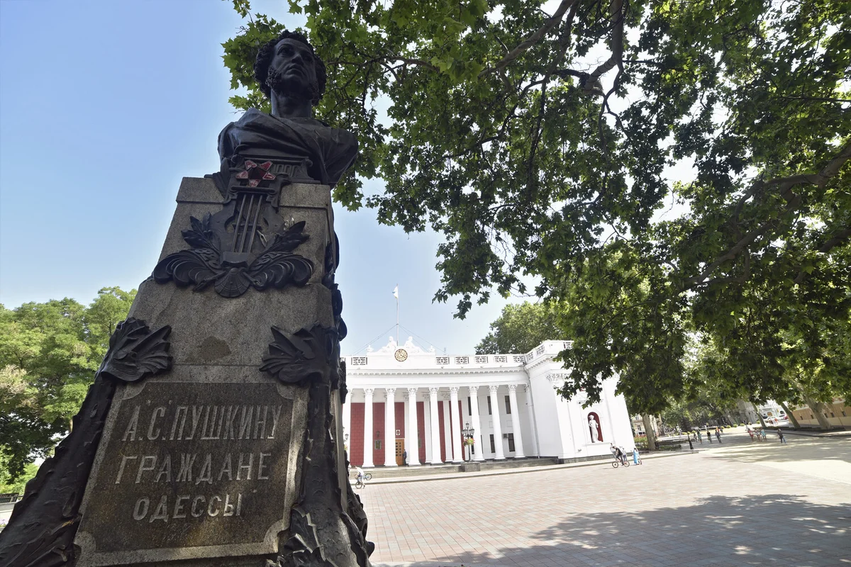 В Одессе переименуют названное в честь Пушкина дерево