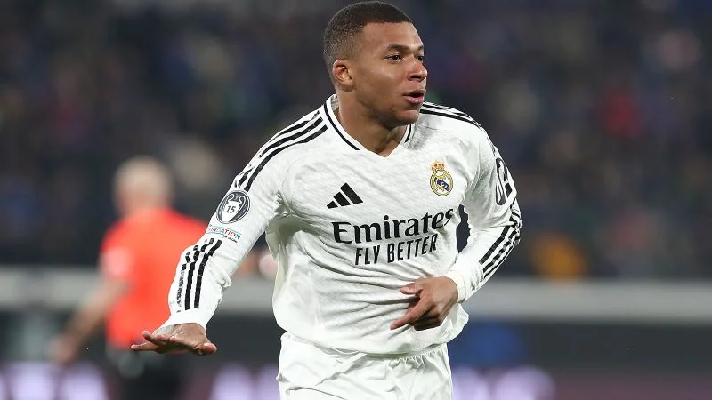 Mbappe həmyerlisinini uğurunu təkrarladı