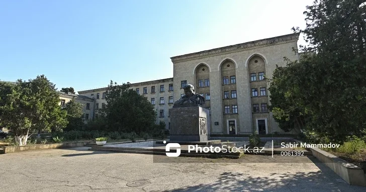 В столице стартовали работы по реставрации бюста Джафара Джаббарлы