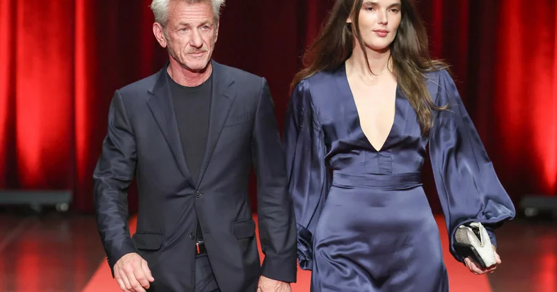 Шон Пенн вышел на публику с 30 летней возлюбленной