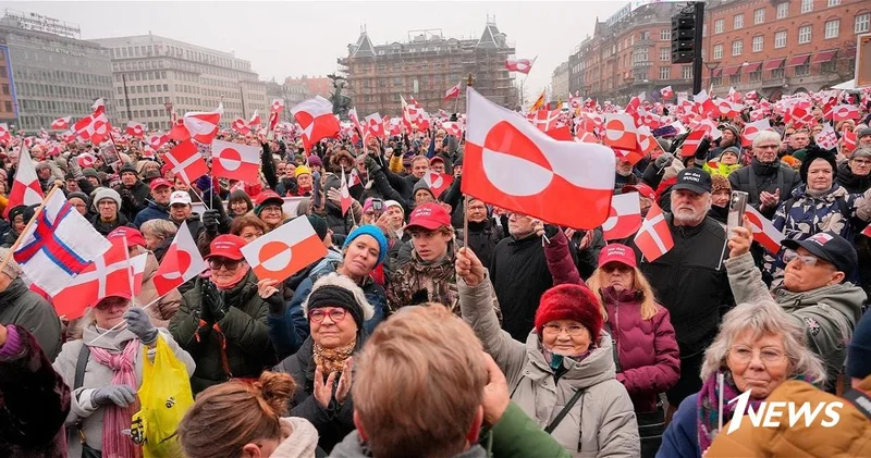 В Дании проходят масштабные демонстрации против Трампа и в поддержку Гренландии