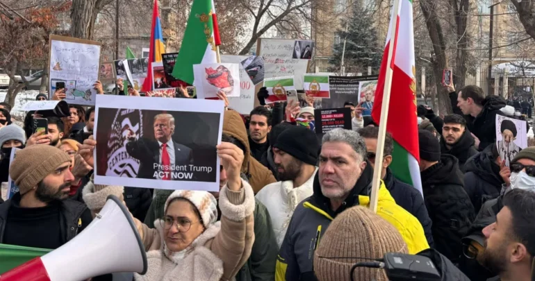 Ermənistan polisi iranlıları saxladı: Göy məscidə getmək istəyiblər...