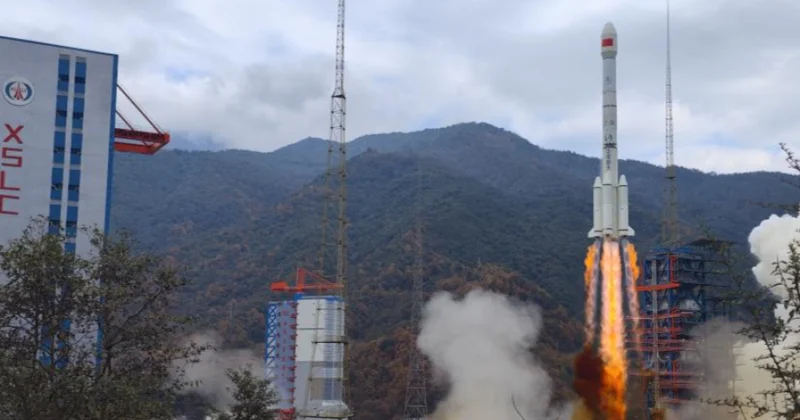 Çinin ”Şitszyan 32” peykinin kosmosa buraxılması qəza ilə başa çatıb