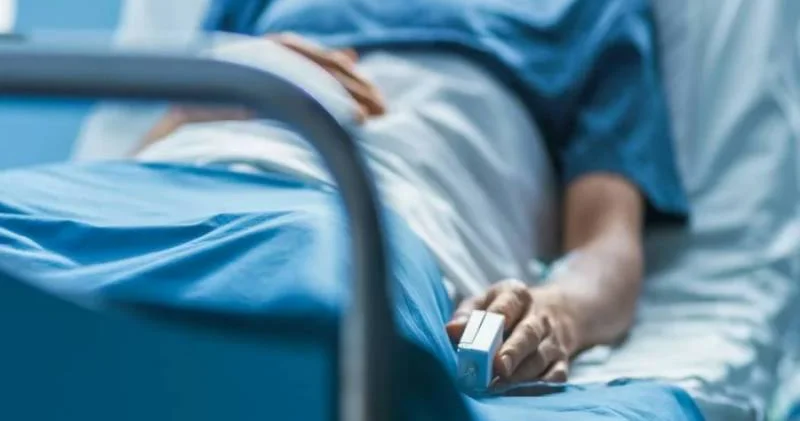 “Məni gözəllik salonunda əməliyyat etdi, ağzım əyilir” KONKRET