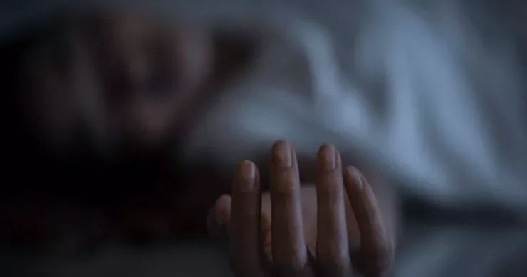 Bakıda qəfil halı pisləşən gənc qız yolda öldü