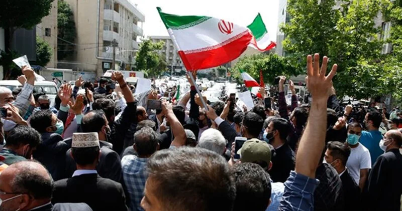 İran polisi iğtişaşların təşkilatçılarının həbs olunduğunu açıqladı