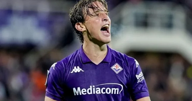 Meydanda ürəyi dayanan futbolçu klubdan göndərildi