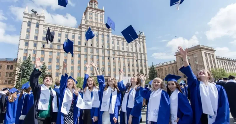 Rusiyada universitetlər yeni təhsil sisteminə keçir Təfərrüat