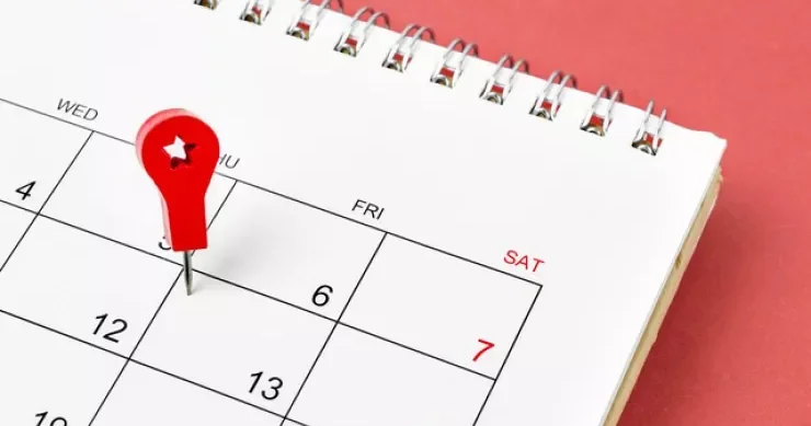 Ayın 13 ü CÜMƏ İnsanlar həmin gündən niyə qorxurlar?