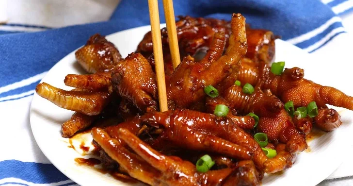 Обвинения и взаимные упреки: дискуссия о бройлерах в эфире переросла в конфликт