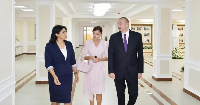 Prezident İlham Əliyev Biləcəri qəsəbəsindəki 300 nömrəli məktəbin açılışında FOTO