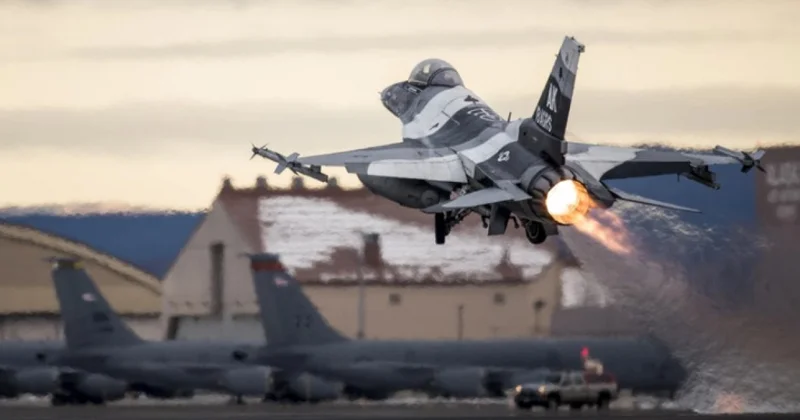 США ударили по Сирии