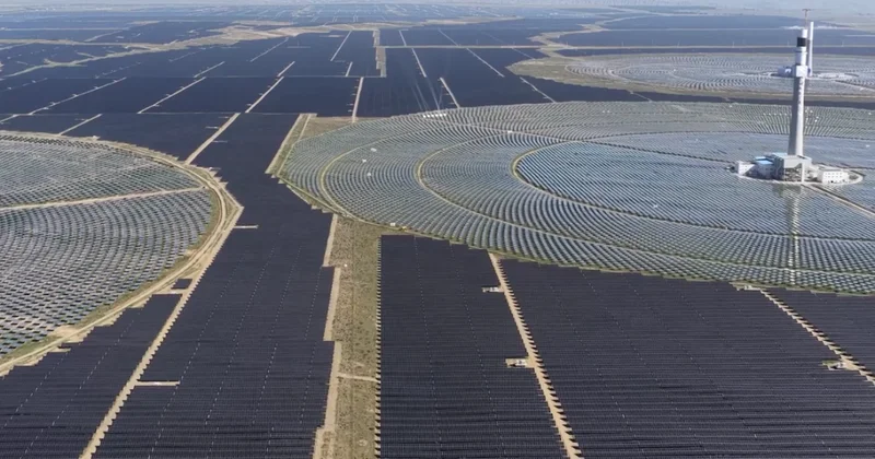 Китай стал мировым лидером по вводу солнечных и ветряных мощностей