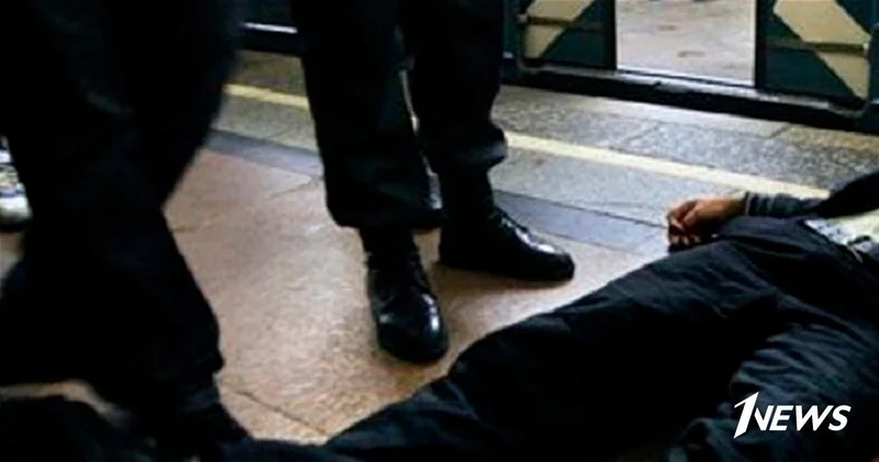 На платформе станции метро 20 января умер пассажир