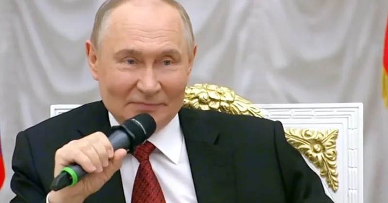 Путин впервые поздравил российских артистов с профессиональным праздником