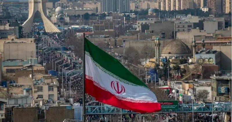 AB İran hava məkanından istifadə etməmək barədə xəbərdarlıq etdi