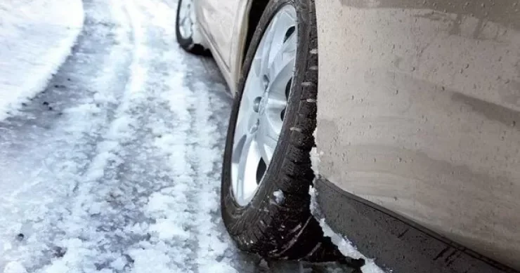 Polisdən qarlı hava ilə bağlı MÜRACİƏT: bu sürücülər yola çıxmasın VİDEO