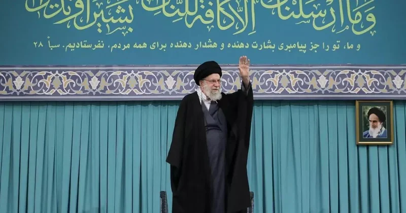 Xamaneyi ilk dəfə etiraf etdi: Etirazlarda minlərlə insan həlak olub