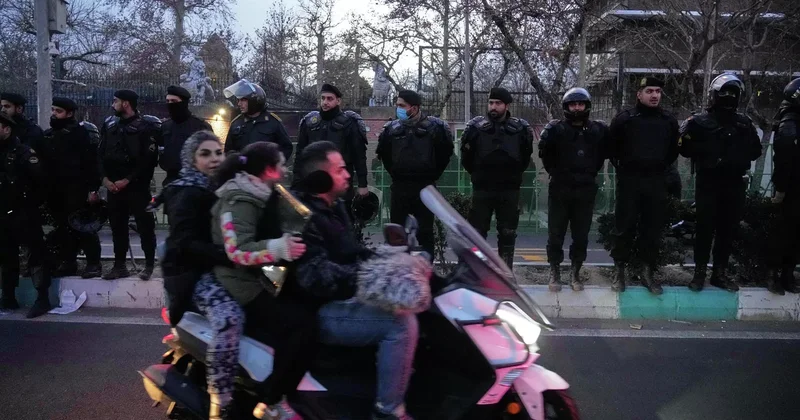 İranın parçalanması və şah rejiminin bərpası mümkün deyil Aleksandr Knyazev