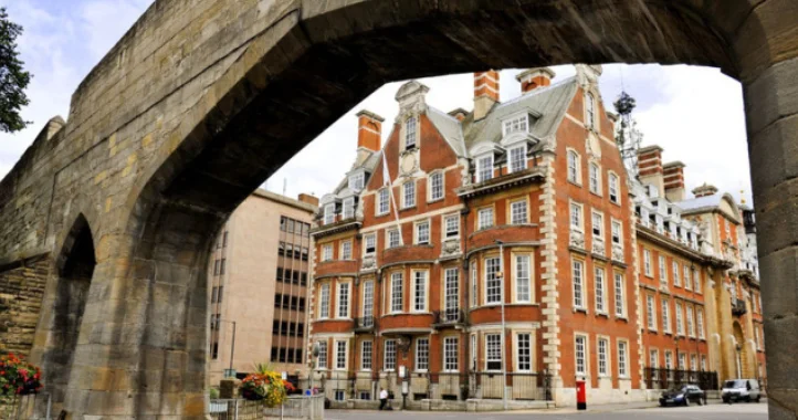 Aİ ölkələrində turistlərin gecələmələrinin sayı 2025 cü ildə rekord həddə çatıb