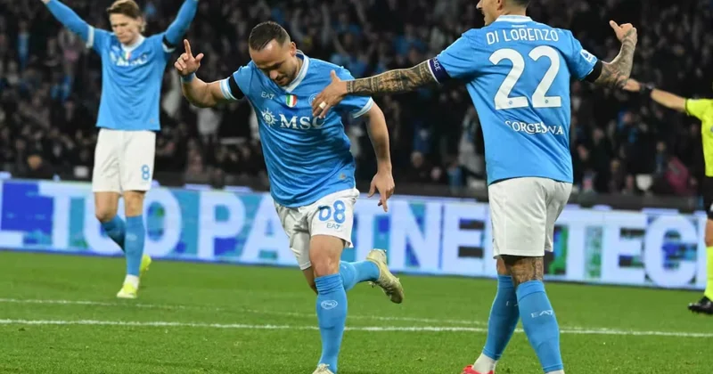 A Seriyası: Napoli üç xalı tək qolla qazandı