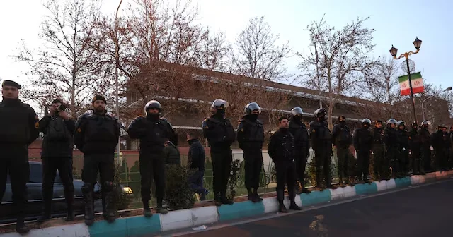 İranda ölənlərin sayı 3 mini keçdi