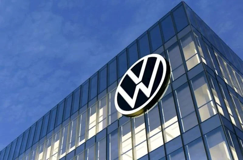 “Volkswagen” istehsal gücünü iki dəfə azaldacaq